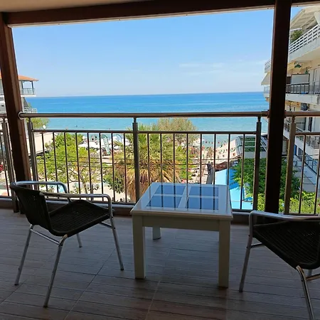Skyview Apartment *