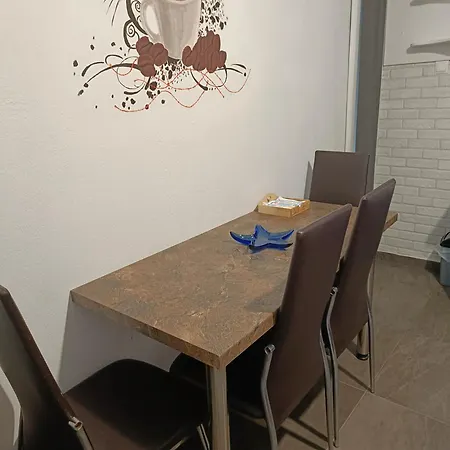 Skyview Apartment