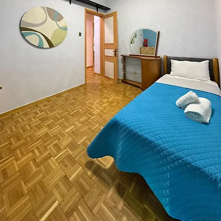 Skyview Apartment *