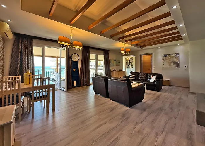 Skyview Appartement Paralía